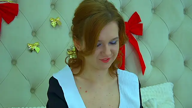 Snapshot of LessySmith chatting on December 29, 2024, 6:45 am LessySmith online show from December 29, 2024, 6:45 am