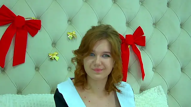 Snapshot of LessySmith chatting on January 7, 2025, 7:38 pm LessySmith online show from January 7, 2025, 7:38 pm