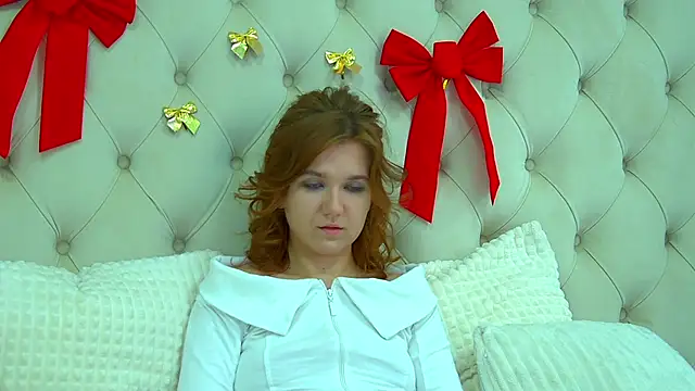 Snapshot of LessySmith chatting on January 8, 2025, 2:25 am LessySmith online show from January 8, 2025, 2:25 am