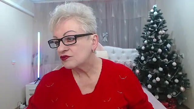 Snapshot of KayleSmoll chatting on January 13, 2026, 7:41 pm KayleSmoll online show from January 13, 2026, 7:41 pm