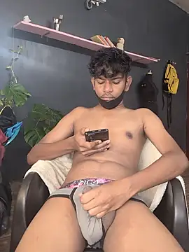 richardjames95 online show from November 1, 2025, 9:55 am