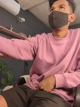 richardjames95 online show from December 2, 2025, 7:31 pm