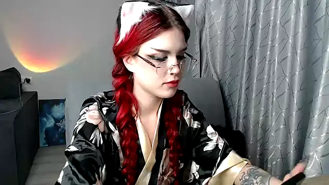 Snapshot of MikasaWaifu chatting on February 26, 2025, 12:27 am MikasaWaifu online show from February 26, 2025, 12:27 am