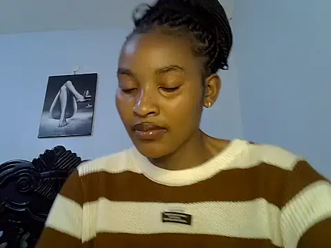 cute-alexis online show from April 10, 2026, 8:02 pm