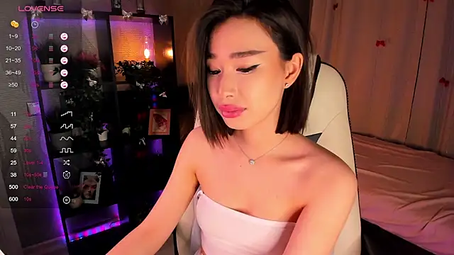 Snapshot of sensualily chatting on February 6, 2026, 3:59 pm sensualily online show from February 6, 2026, 3:59 pm