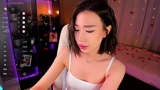 Snapshot of sensualily chatting on February 21, 2026, 3:46 pm sensualily online show from February 21, 2026, 3:46 pm