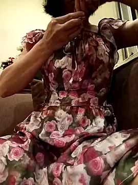 YunLem online show from April 19, 2026, 1:32 pm