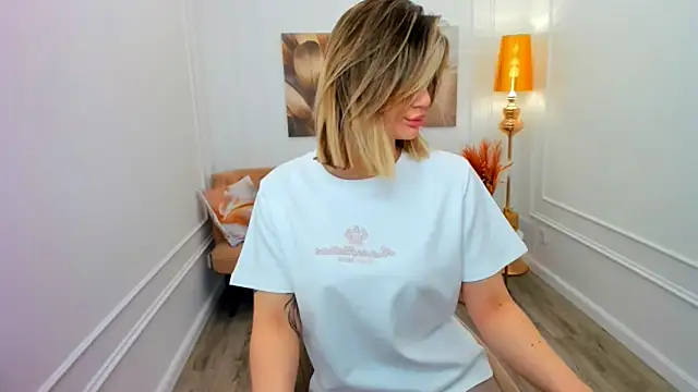 SelenaeMoore online show from March 30, 2026, 6:20 pm