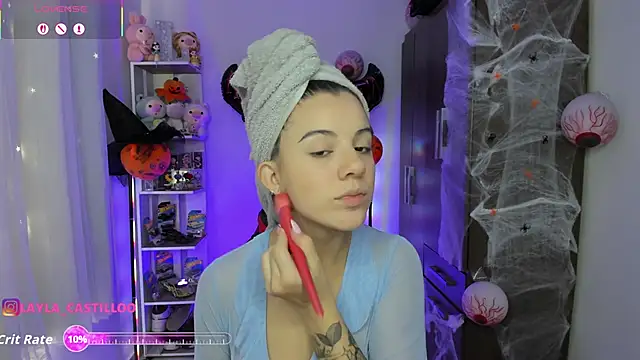 Snapshot of Layla_castilloo chatting on October 24, 2025, 2:57 pm Layla castilloo online show from October 24, 2025, 2:57 pm