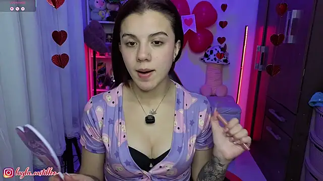 Snapshot of Layla_castilloo chatting on February 22, 2026, 1:51 am Layla castilloo online show from February 22, 2026, 1:51 am