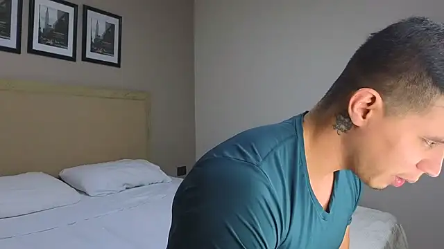 Ethanstill1 online show from November 28, 2025, 2:14 am