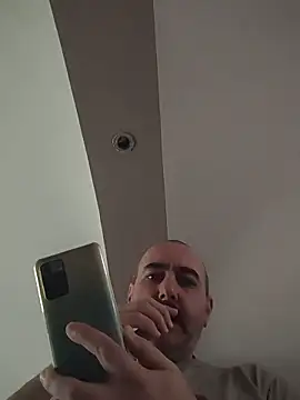 Snapshot of Maryo0001 chatting on February 9, 2026, 9:24 am Maryo0001 online show from February 9, 2026, 9:24 am