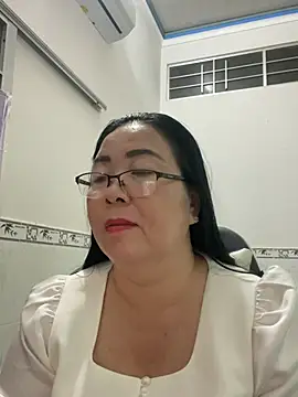 NDith online show from February 18, 2025, 3:21 pm