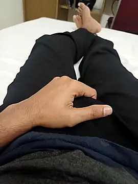 littlehornysons online show from February 10, 2025, 7:17 pm