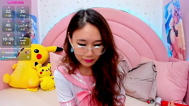 Nao  Chan  online show from December 21, 2024, 7:45 am