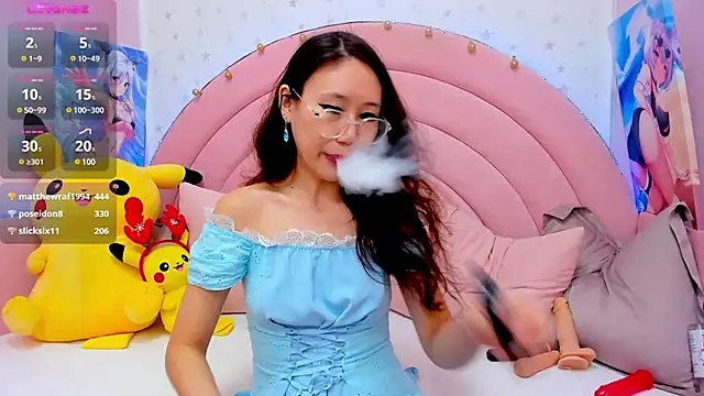 Nao  Chan  online show from January 18, 2025, 7:38 am