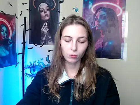 StrangerGi online show from October 14, 2025, 12:28 pm