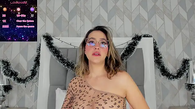 anais cooper online show from December 19, 2025, 11:39 am