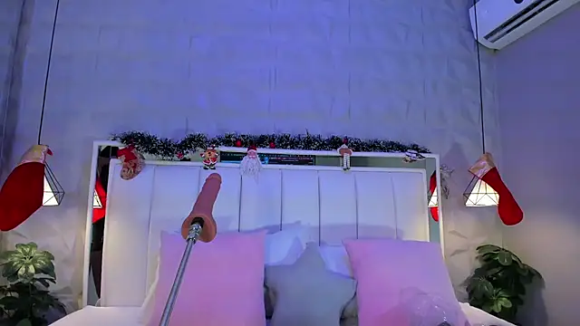 CailynBrowm online show from December 11, 2024, 3:24 am