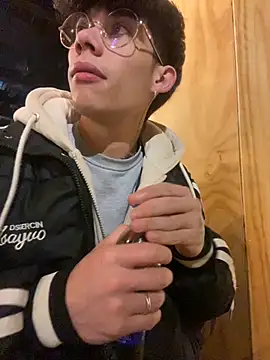 thiagomurphyy online show from November 13, 2025, 1:59 am