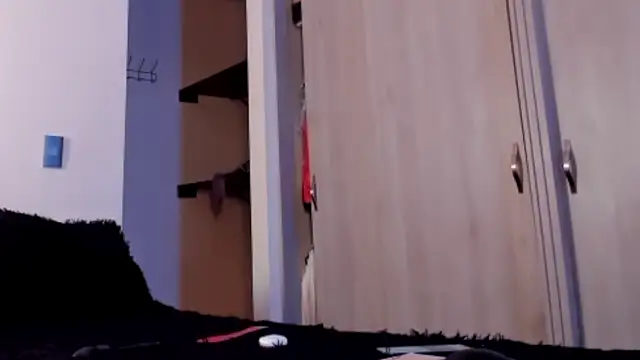 Snapshot of Nina_Fuentes chatting on March 5, 2025, 8:10 pm Nina Fuentes online show from March 5, 2025, 8:10 pm