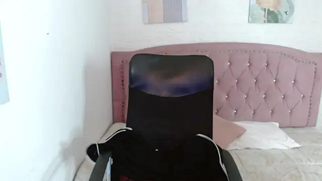 shaneelle online show from October 7, 2025, 3:47 am