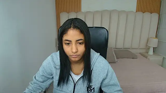 shaneelle online show from March 3, 2026, 3:01 am