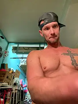 Camcam21 online show from November 3, 2025, 9:54 am