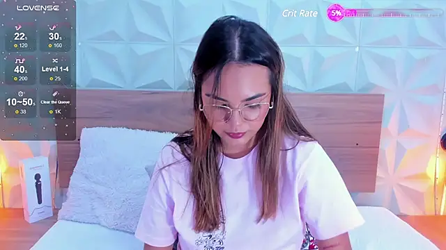 Stacey white  online show from March 13, 2025, 8:32 pm