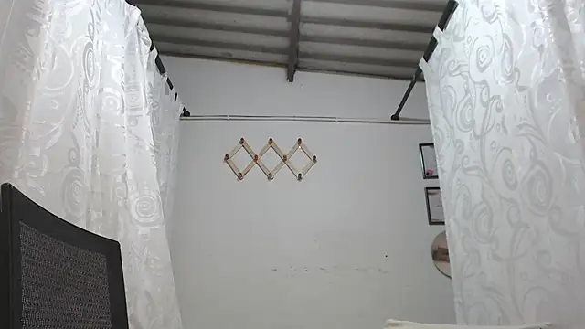 Snapshot of mia_donatto369 chatting on May 15, 2026, 8:16 pm mia donatto369 online show from May 15, 2026, 8:16 pm