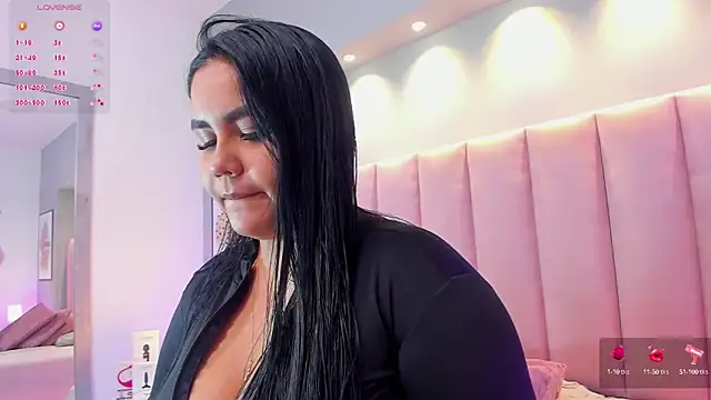 Snapshot of KeilyRoss chatting on September 24, 2025, 9:29 pm KeilyRoss online show from September 24, 2025, 9:29 pm