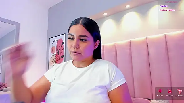 Snapshot of KeilyRoss chatting on October 11, 2025, 9:02 pm KeilyRoss online show from October 11, 2025, 9:02 pm