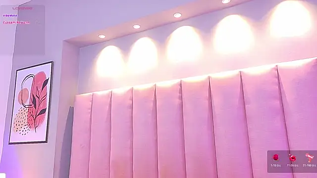 Snapshot of KeilyRoss chatting on November 5, 2025, 8:20 pm KeilyRoss online show from November 5, 2025, 8:20 pm