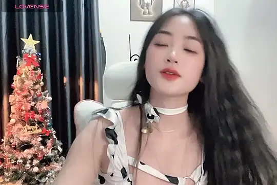  Aimy  online show from December 27, 2024, 6:42 pm