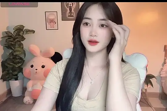  Aimy  online show from September 23, 2025, 4:43 pm