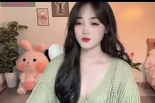  Aimy  online show from October 4, 2025, 3:32 pm