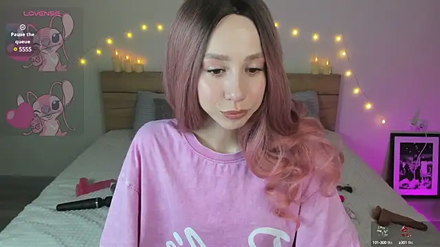 Amelia Martinz online show from January 4, 2025, 2:46 pm