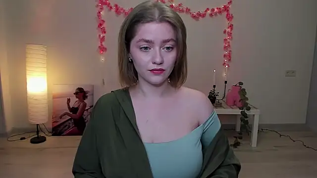 AidaPerry online show from January 15, 2025, 2:56 pm