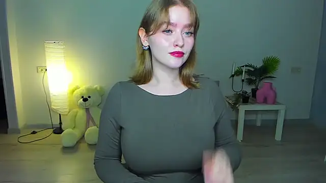 Snapshot of AidaPerry chatting on September 23, 2025, 7:17 pm AidaPerry online show from September 23, 2025, 7:17 pm