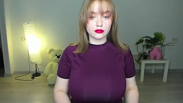 Snapshot of AidaPerry chatting on October 17, 2025, 3:47 pm AidaPerry online show from October 17, 2025, 3:47 pm