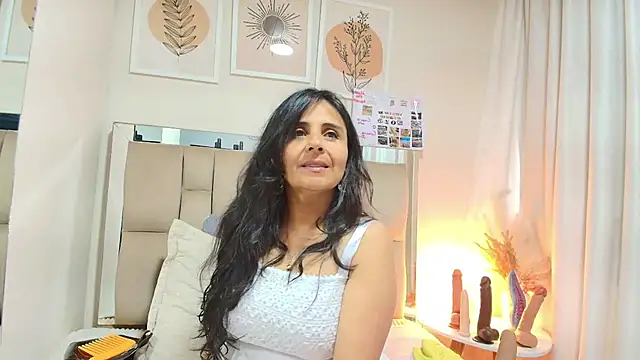 Snapshot of _Marcela__ chatting on July 3, 2026, 11:38 am Marcela online show from July 3, 2026, 11:38 am