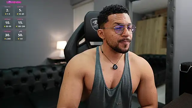 Snapshot of Martin_Logan chatting on February 17, 2026, 12:40 am Martin Logan online show from February 17, 2026, 12:40 am