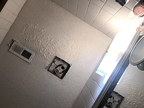 ImCarolinaCutiexxx online show from September 23, 2025, 9:29 pm