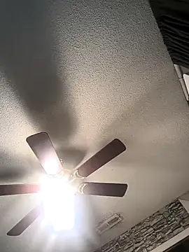 ImCarolinaCutiexxx online show from October 22, 2025, 12:22 am