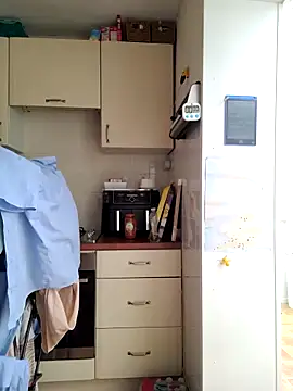 Snapshot of JulianJ50 chatting on December 16, 2025, 9:47 am JulianJ50 online show from December 16, 2025, 9:47 am