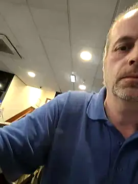 Snapshot of JulianJ50 chatting on March 31, 2026, 8:53 pm JulianJ50 online show from March 31, 2026, 8:53 pm
