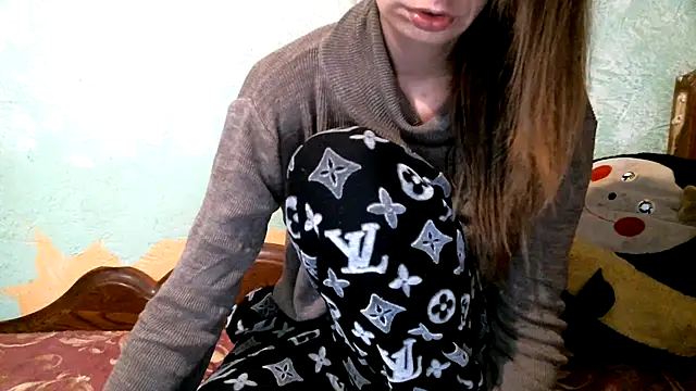 DennisXCaroll online show from November 11, 2025, 7:41 am