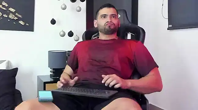 Dereck vega online show from December 27, 2024, 9:00 pm