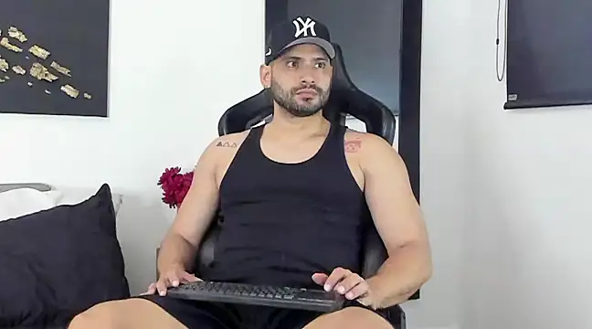 Dereck vega online show from February 12, 2025, 10:48 pm