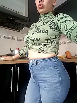 coral smitth online show from February 24, 2025, 7:19 pm